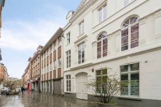Deze studio is ideaal als investering, met eventueel oog op eigen bewoning of voor studerende kinderen voor het academiejaar 2027-2028...