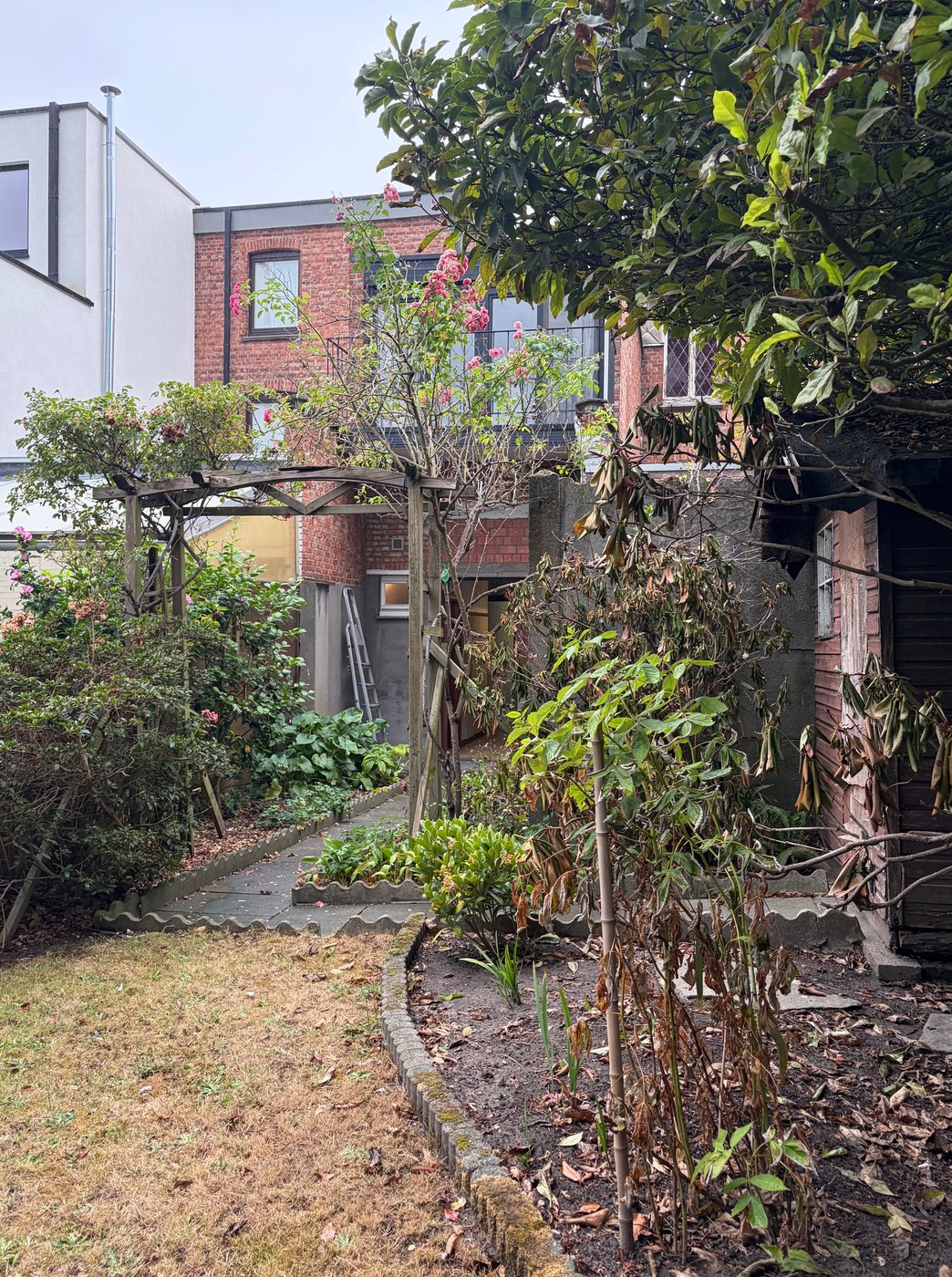Ideale starterswoning met tuin nabij centrum Sint-Niklaas - foto 5
