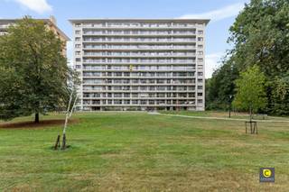 Charmant appartement de 2 chambres à coucher avec terrasse et garage à BerchemDans une rue calme de Berchem, nous trouvons cet agréable appartement...