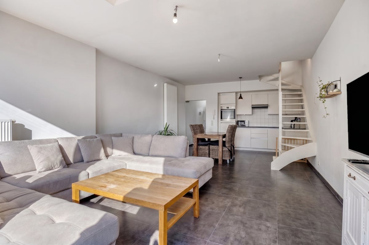Instapklaar huis met 4 slaapkamers te koop in Kristus Koning - foto 2
