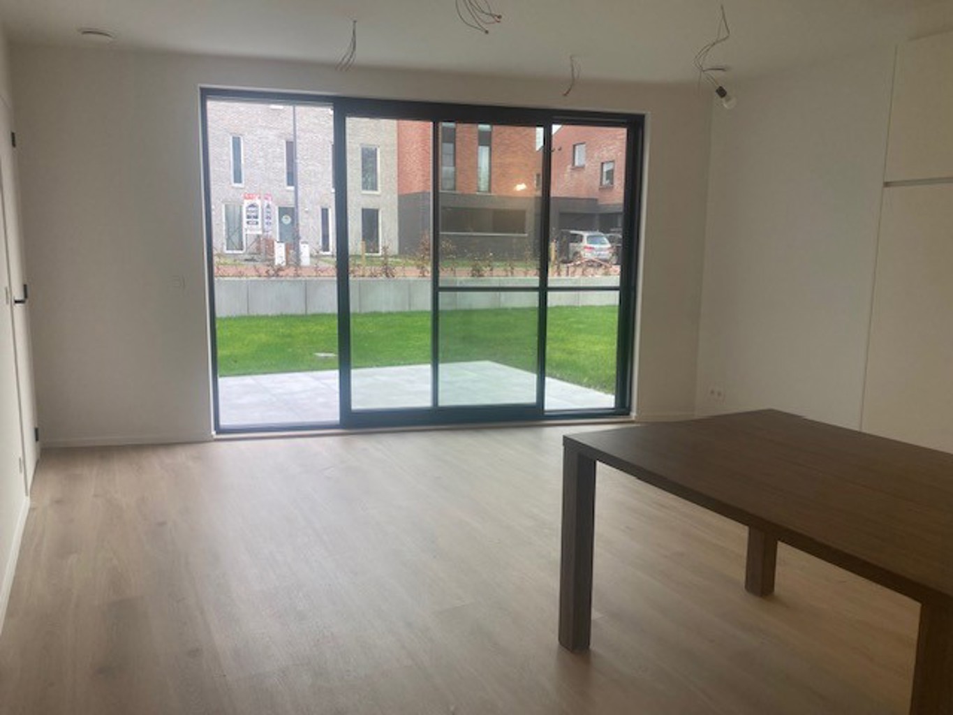 Gelijkvloers nieuwbouw appartement met terras en tuin - foto 4