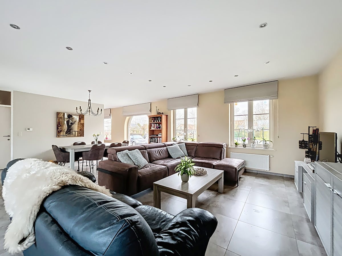 Beautiful new building with rural character and 4 bedrooms - photo 4