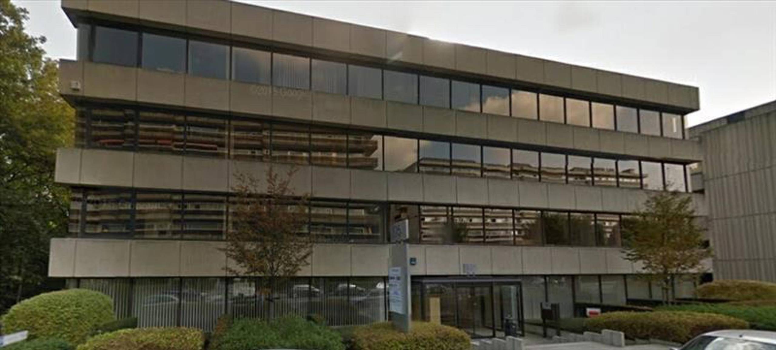 Commercial for rent in Schaerbeek - photo 2