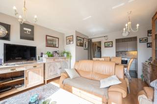 Res. Wielingen. Dit appartement biedt u een zonnige leefruimte met een prachtig open zicht over de jachthaven van Zeebrugge. Praktische...