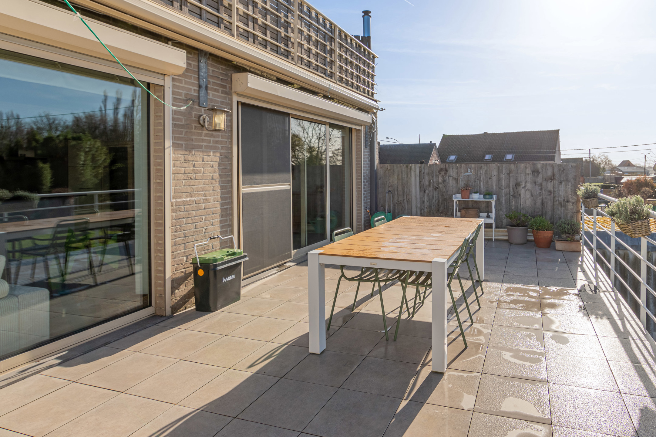 Ruim instapklaar 3 slaapkamer appartement met groot terras - foto 4