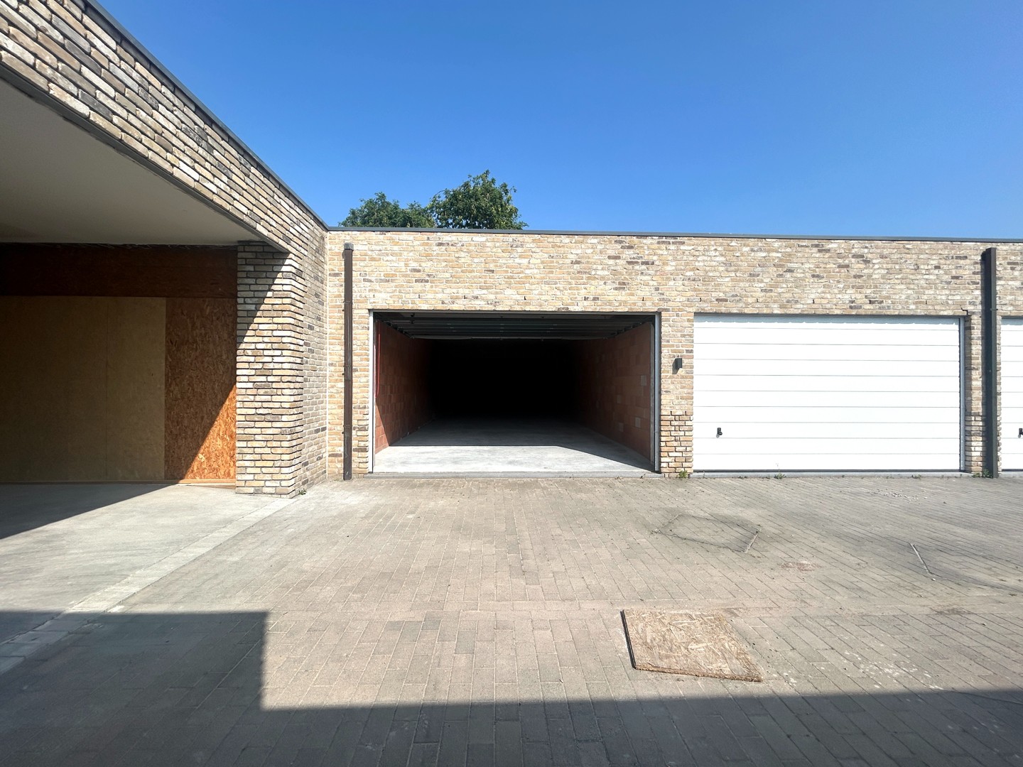 Praktische opslagplaats in centrum Izegem! - foto 2