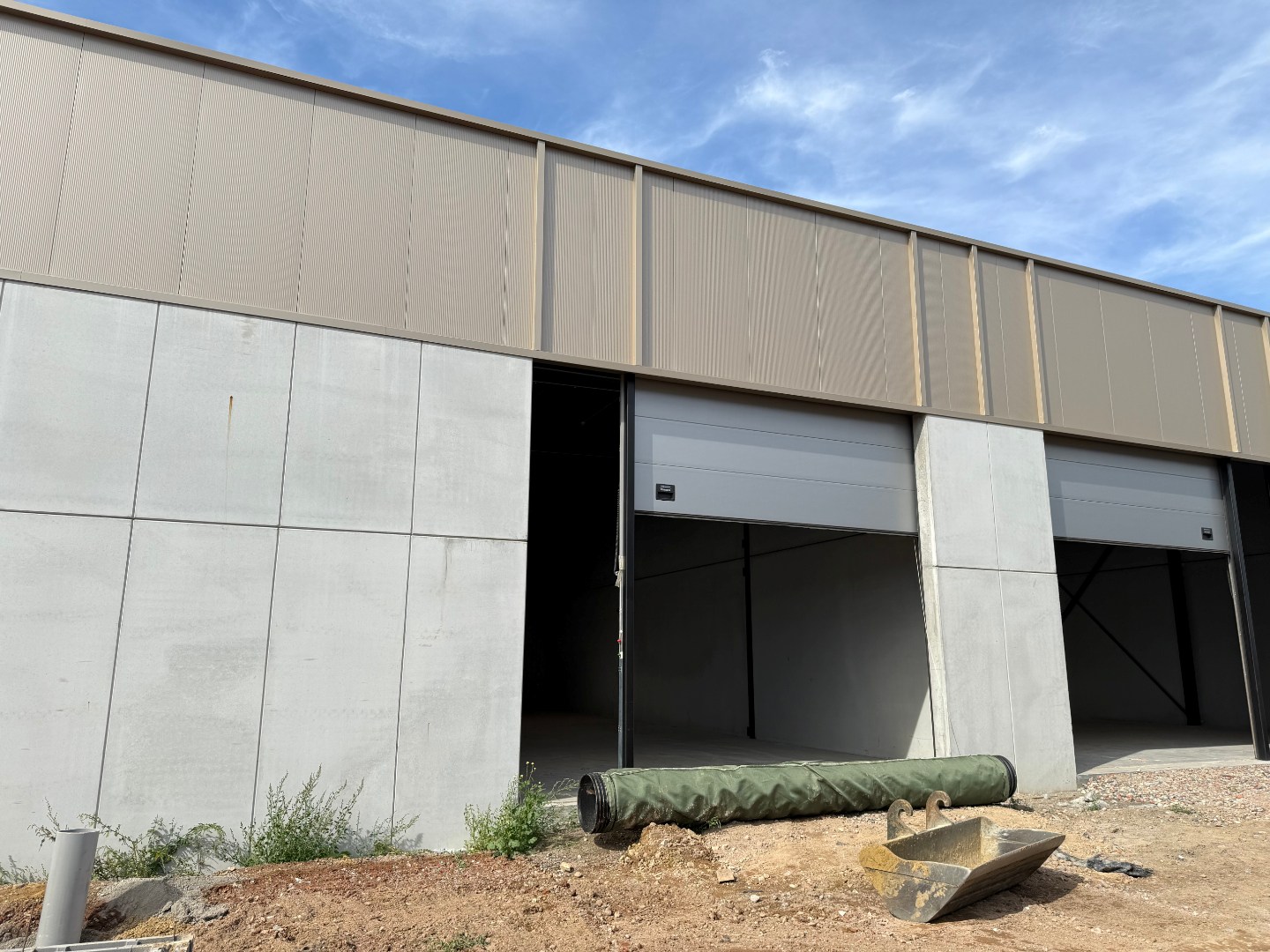 Commercial à louer à Tielt - photo 1