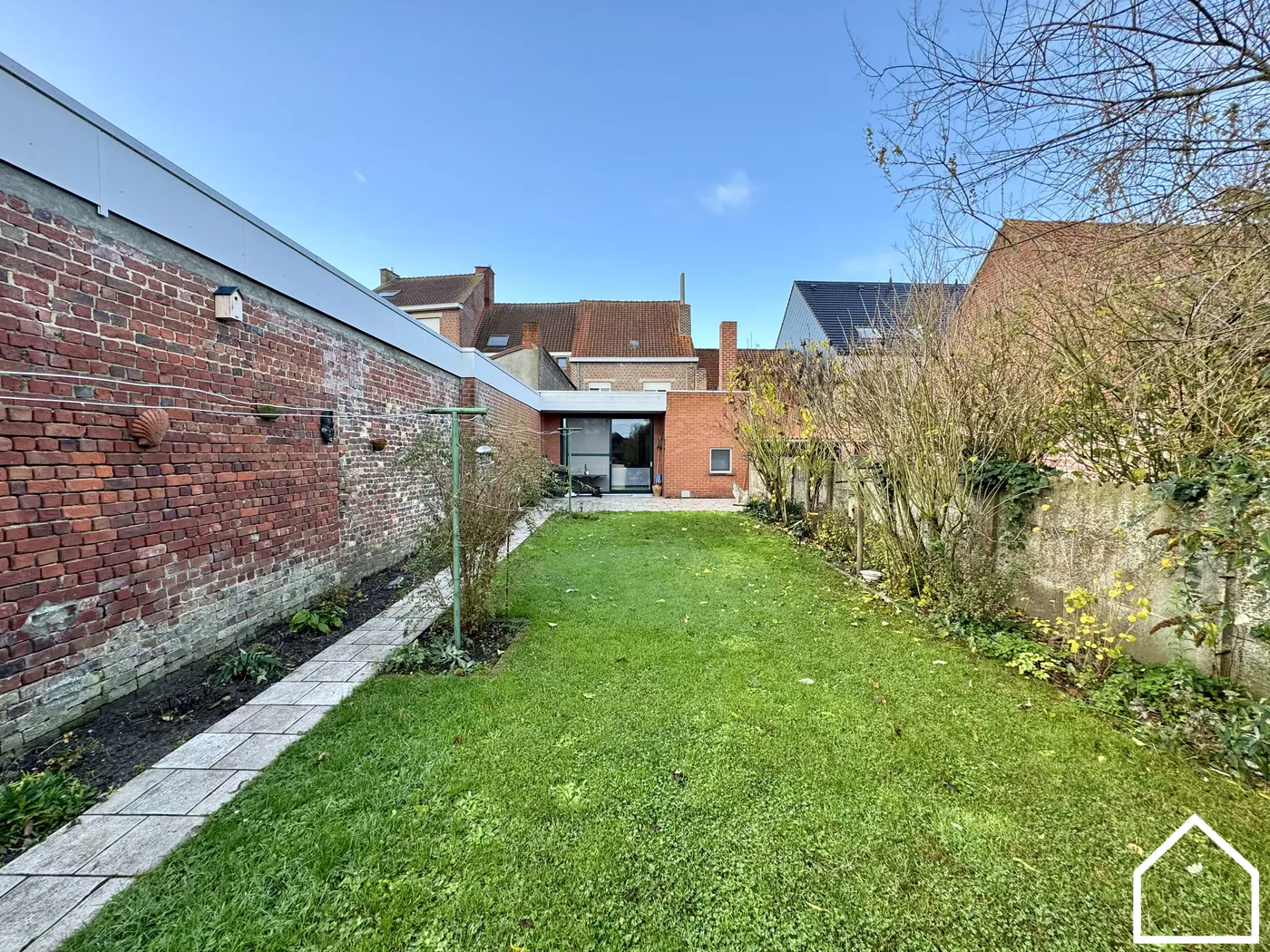 RUIME WONING MET 3 SLPKS, TUIN EN OPTIONELE GARAGE - foto 3