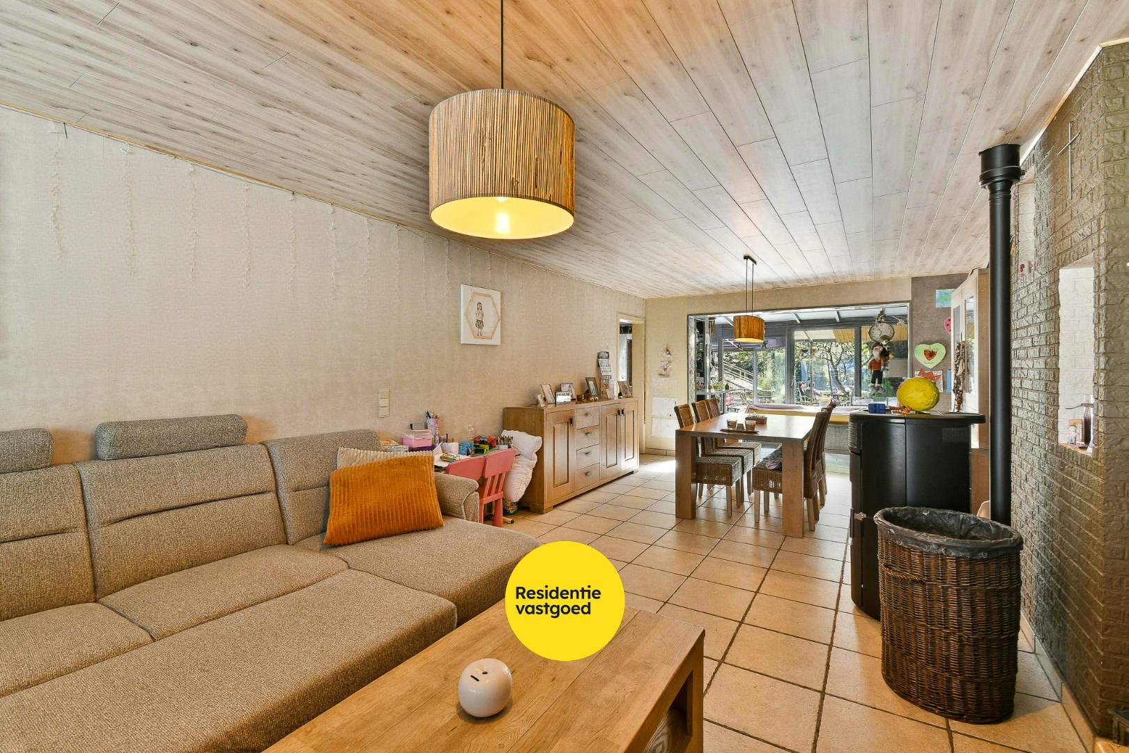 Woning met drie slaapkamers, garage en zonnige tuin - foto 5