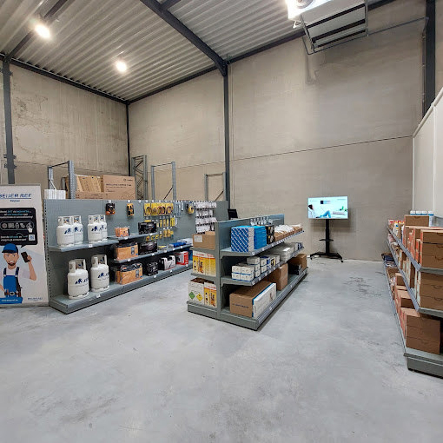 Commercial for rent in Genk - photo 2