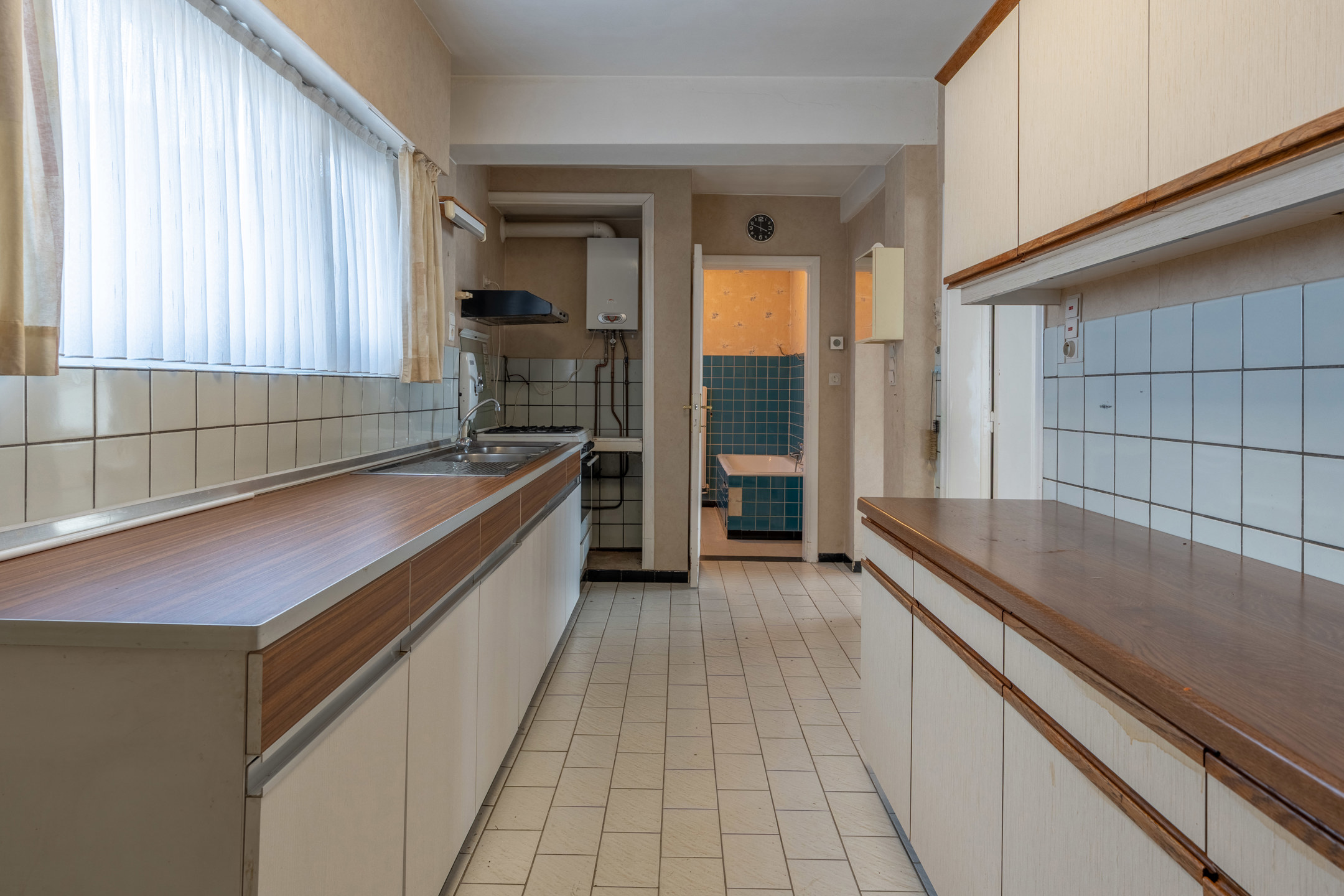 Te renoveren woning met 3 slpk's op ruim perceel te Beerse - foto 5