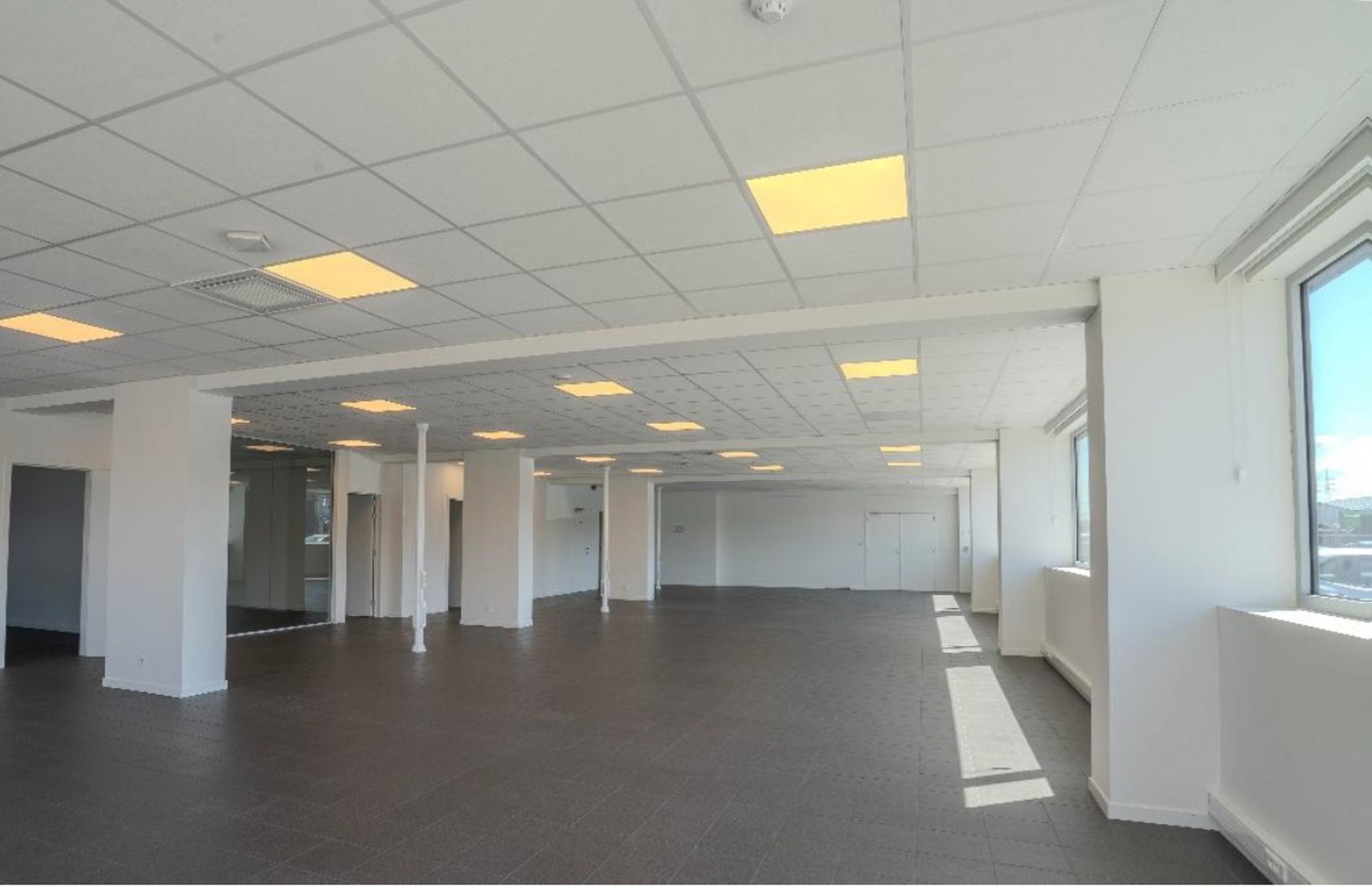 Kantoor glvl links 351 m² te huur - foto 3