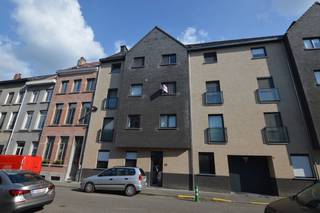 Woont u in de buurt en heeft u last met het vinden van een parkeerplaats dan hebben wij de oplossing:Onder het appartementsgebouw Kluisstraat 6 is...