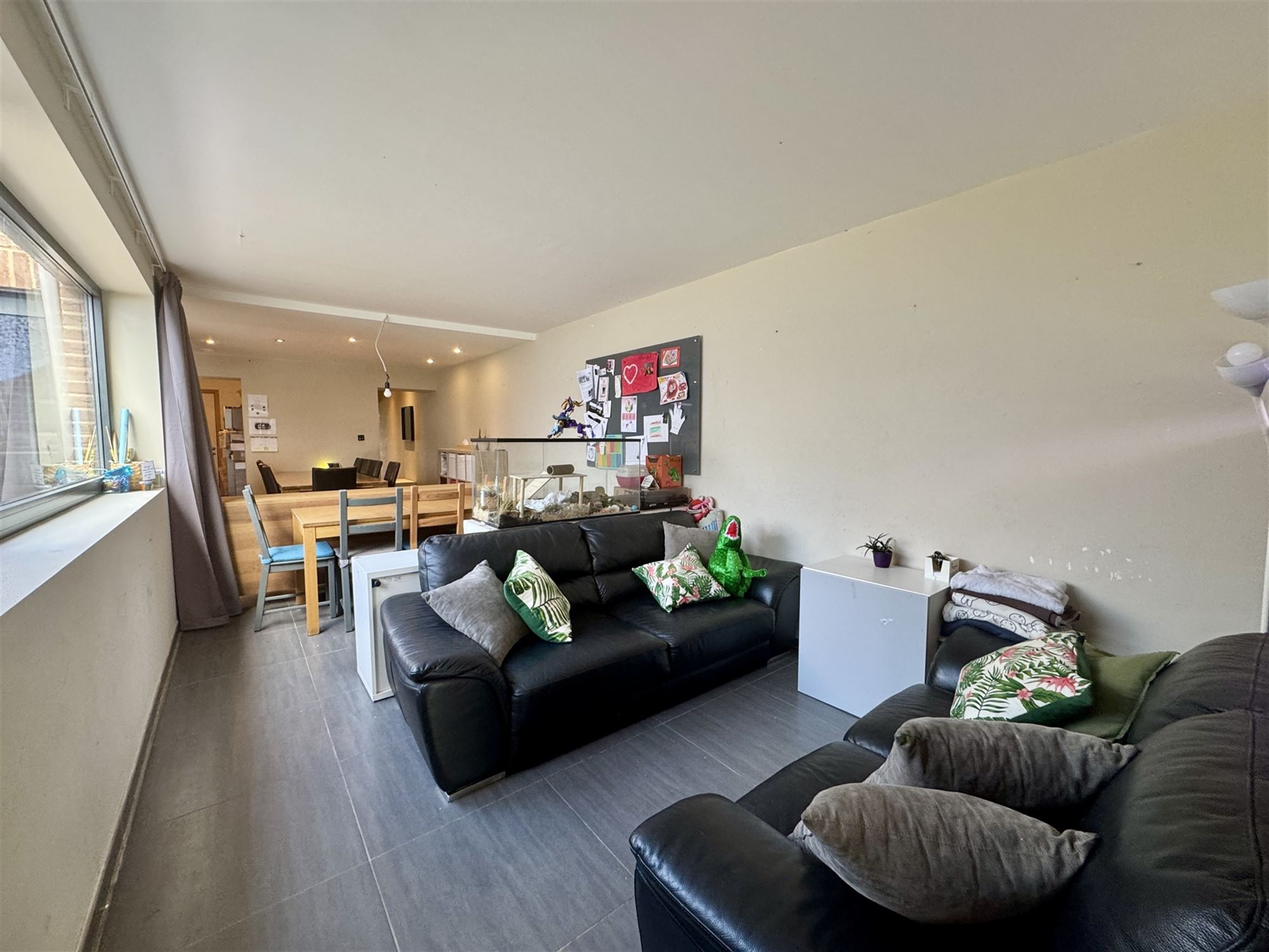 Volledig gerenoveerde halfopen bebouwing - foto 4