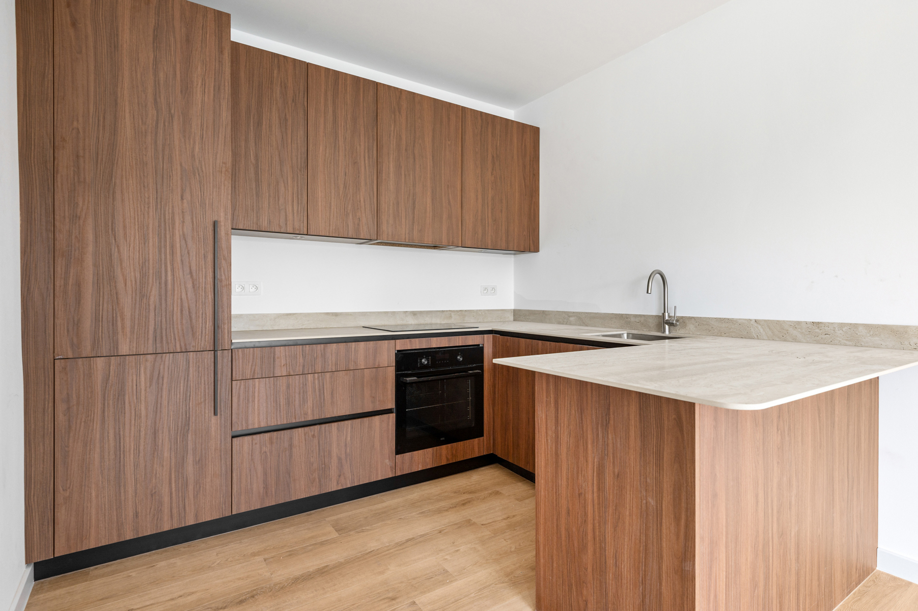 Stijlvol nieuwbouwappartement met terras! - foto 5