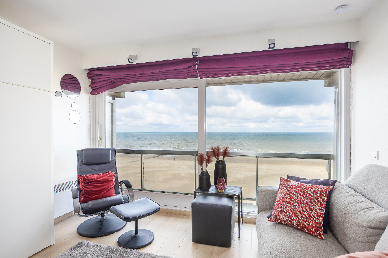 Gerenoveerde studio met frontaal zeezicht te koop in Middelkerke - foto 2