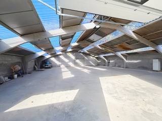 Deze loods van 410 m² is gelegen in Herzele, langs een rustige weg maar toch vlot bereikbaar. Het gebouw beschikt over de...