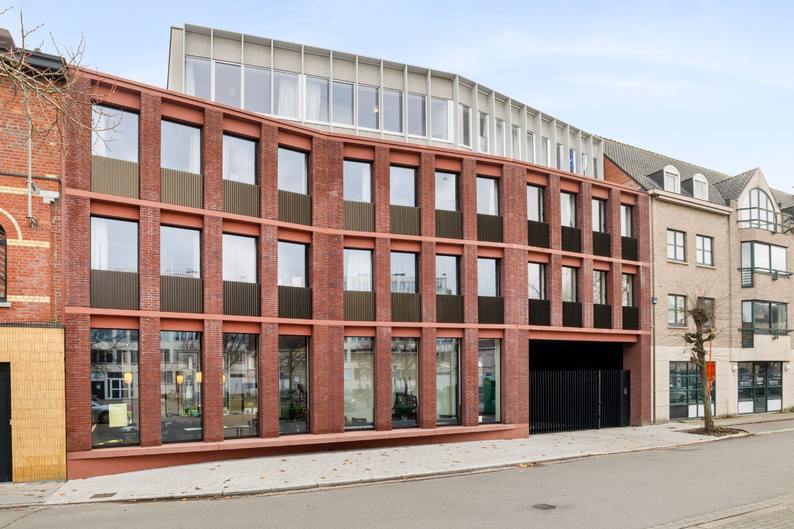 Gelijkvloerse nieuwbouwstudentenkamer met privébadkamer in hartje Kortrijk - foto 1