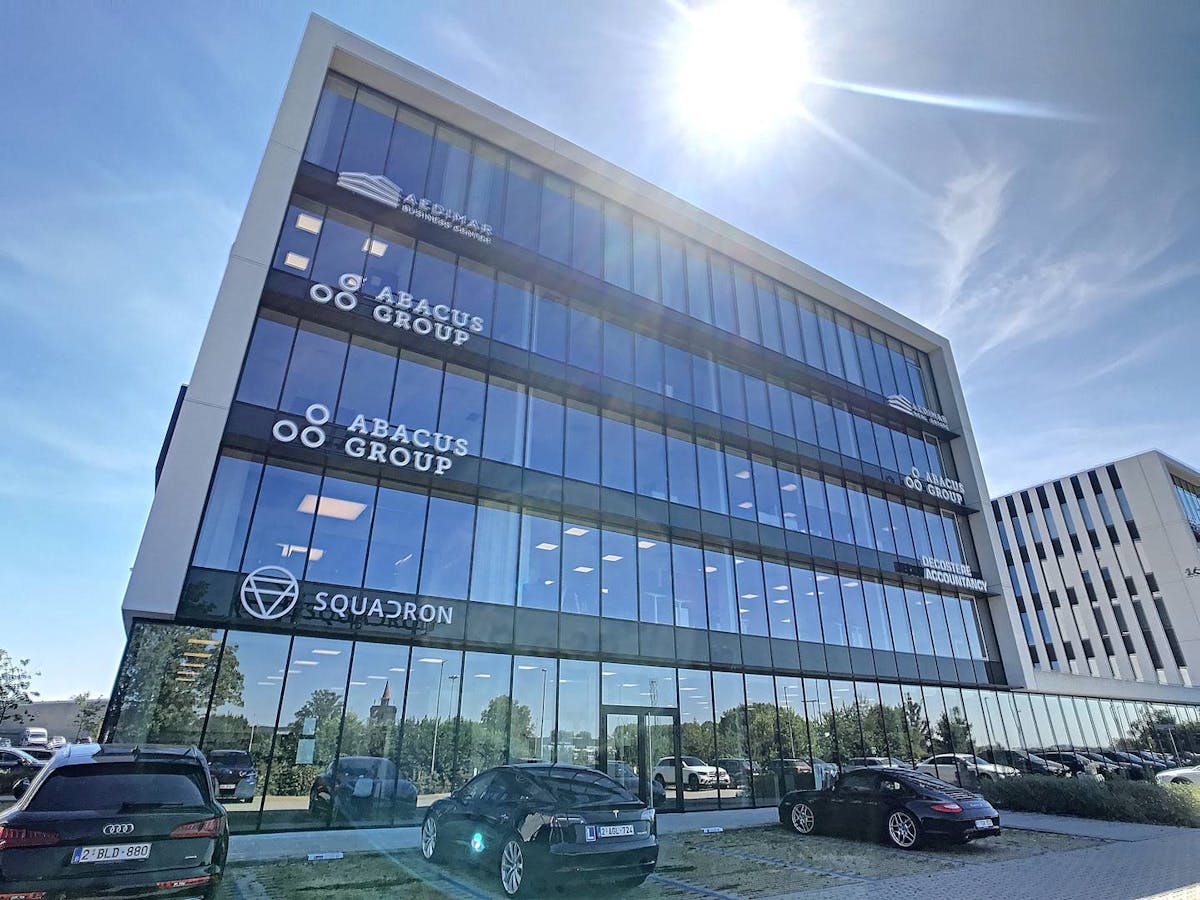 Bureau meublé et prêt à emménager à louer à Waregem - photo 2