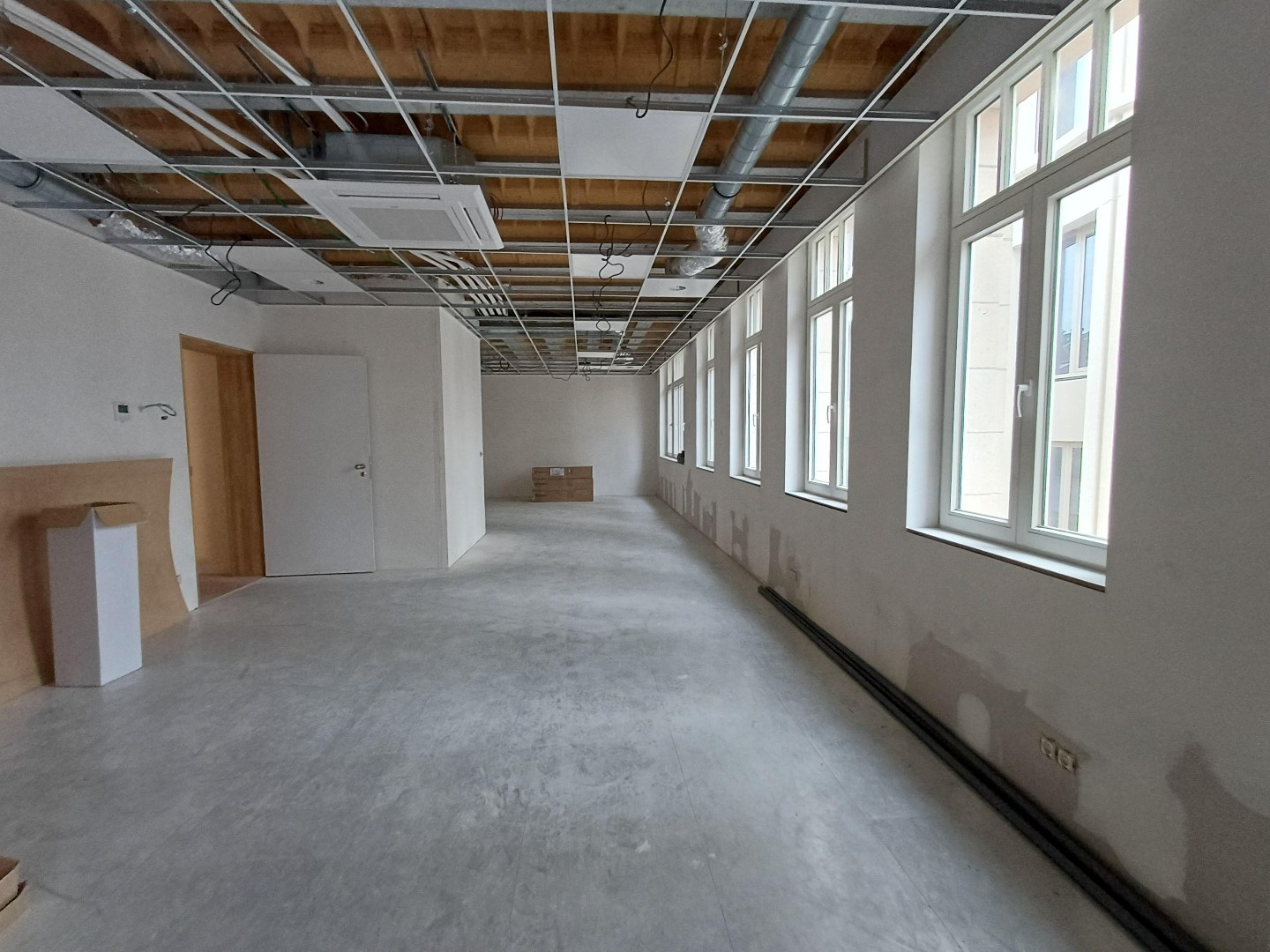 Commercial for rent in Antwerp - photo 4