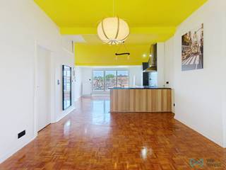 Infos &amp; visites : dries.vlemmings@weinvest.be | 02 315 77 22<br /><br />We Invest vous présente ce superbe appartement de 56 m² au style loft unique, situé au 3ème et dernier étage de l'Avenue des Croix du Feu 203. Face au Domaine Royal de Laeken, il offre un cadre verdoyant exceptionnel à proximité immédiate des transports (Trams 3, 7) et des grands axes. <br /><br />L'appartement se compose comme suit :<br /><br />- Espace de vie : Un séjour lumineux avec cuisine américaine super-équipée. <br /><br />- Extérieur : Une superbe terrasse de 22 m² sans vis-à-vis, idéale pour les beaux jours. <br /><br />- Nuit &amp; sanitaires : Une chambre de 10 m² et une salle de douche avec WC. <br /><br />- Annexe : Une cave privative. <br /><br />Technique &amp; confort :<br /><br />- Chauffage individuel au gaz et double vitrage. <br /><br />À noter : immeuble sans ascenseur. <br /><br />En option : 1 garage box + 1 place de parking pour 150€ supplémentaires ! <br /><br />Contactez-nous pour organiser une visite ! Retrouvez toutes nos exclusivités sur WWW.WEINVEST.BE.