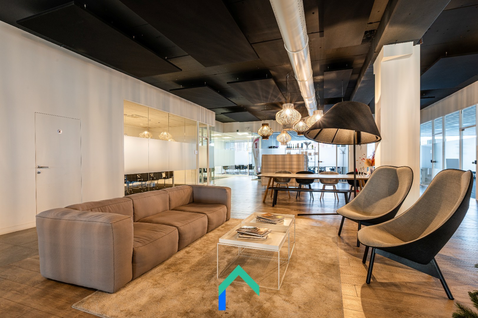 All-in kantoorruimte met eigen vergaderzaal in het hart van Lochristi - foto 2