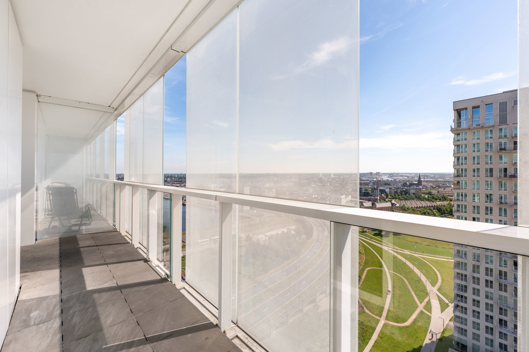 Lichtrijk appartement met terras en EPC A - foto 4