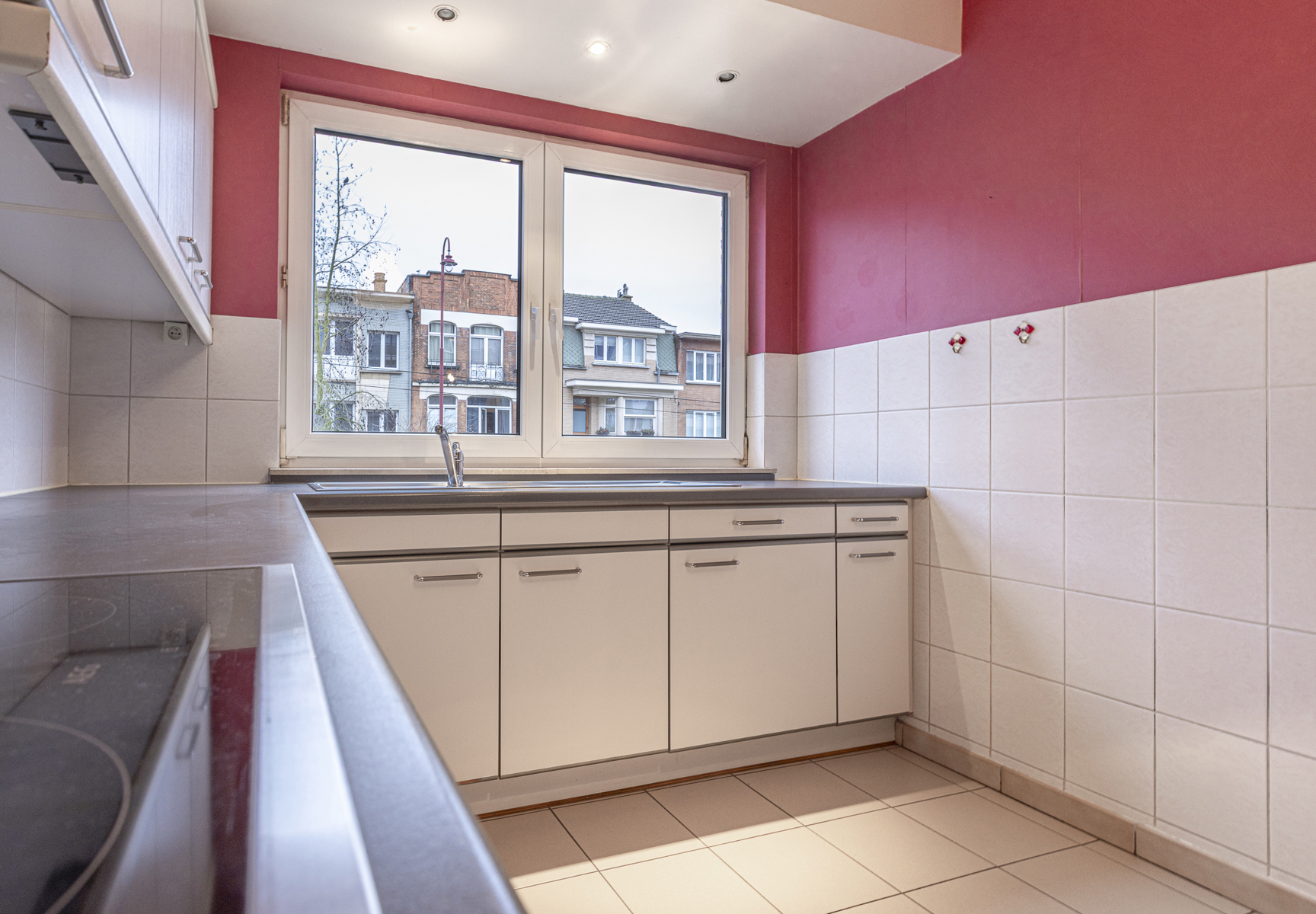 Ruim appartement met 3 slaapkamers en garagebox - foto 5