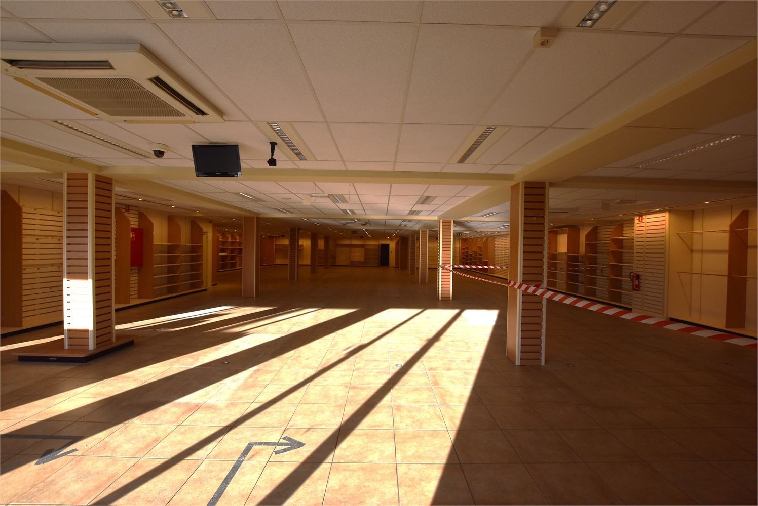 Handelspand 580 m² + magazijn - POP UP mogelijk - foto 5