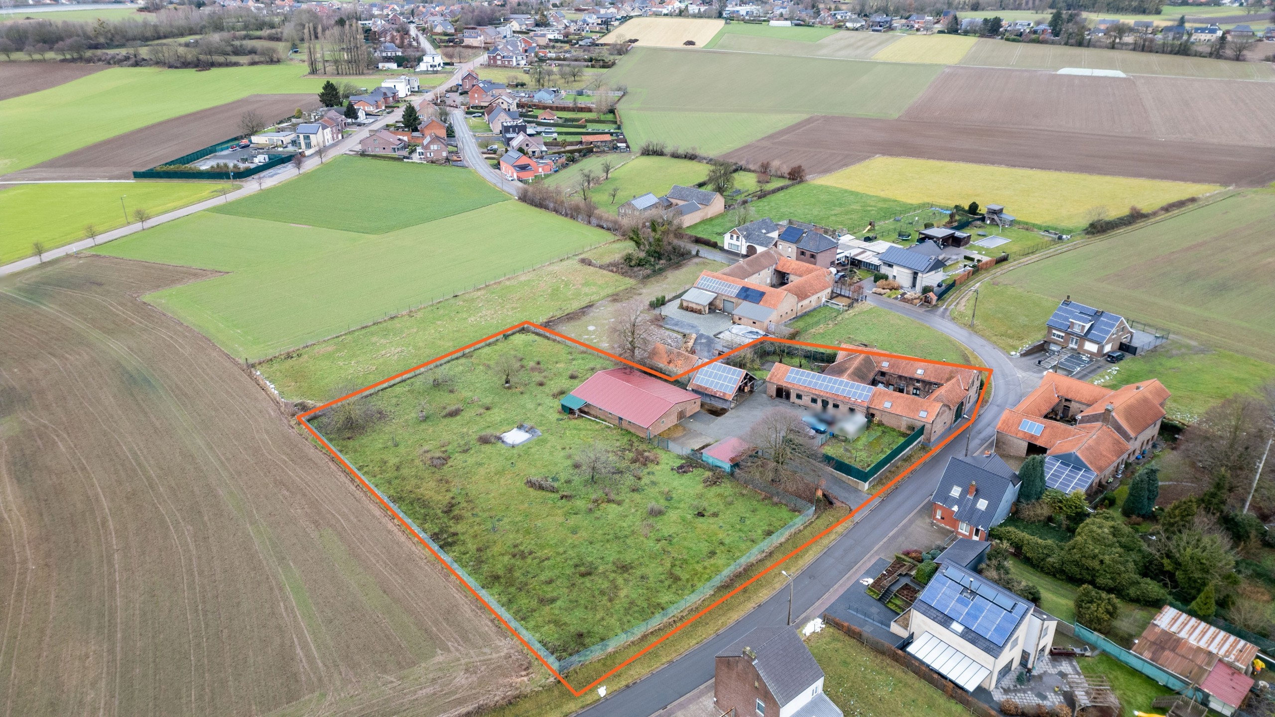 BILZEN - Charmante vierkantshoeve op +/- 60a - foto 3