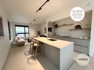 <p><span>LUXUEUX PENTHOUSE DE 2 CHAMBRES AVEC VUE PANORAMIQUE SUR SAINT-TROND</span></p><p><span> </span></p><p><span>Dans le dernier luxueux penthouse de 2 chambres à coucher, vous vivez avec des vues panoramiques sur Saint-Trond. </span></p><p><span>Cet appartement de rêve est fini avec des matériaux de haute qualité et l'espace de vie généreux est baigné de lumière naturelle grâce aux fenêtres à hauteur de plafond. </span></p><p><span>Détendez-vous et profitez du coucher de soleil sur votre généreuse terrasse privée.</span></p><p><span> </span></p><p><span>Faites vite !</span></p><p><span> </span></p><p><span> </span></p><p><span> </span></p>