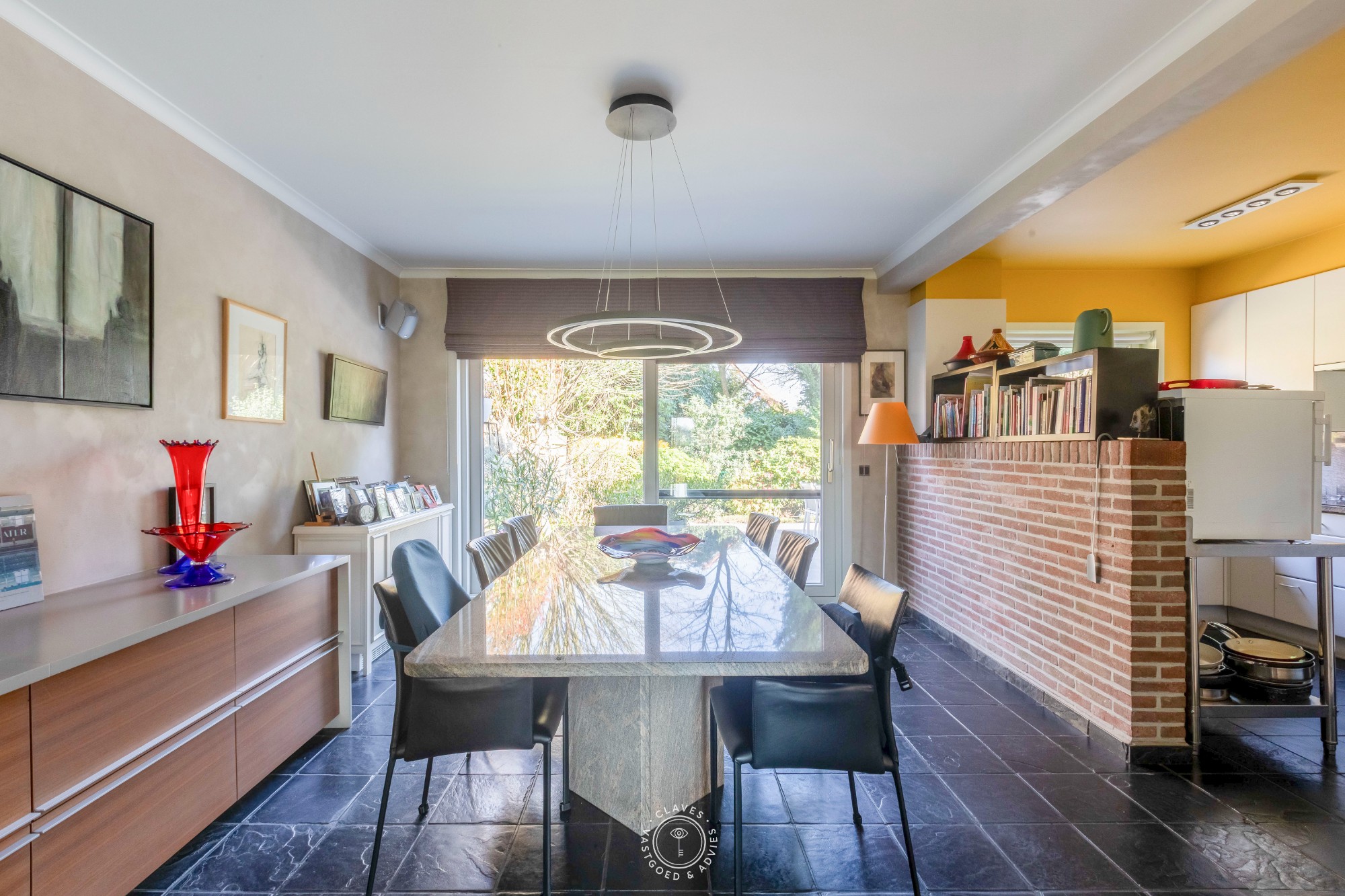 Huiselijke halfopen bebouwing met prachtige tuin in geliefde woonwijk - foto 5