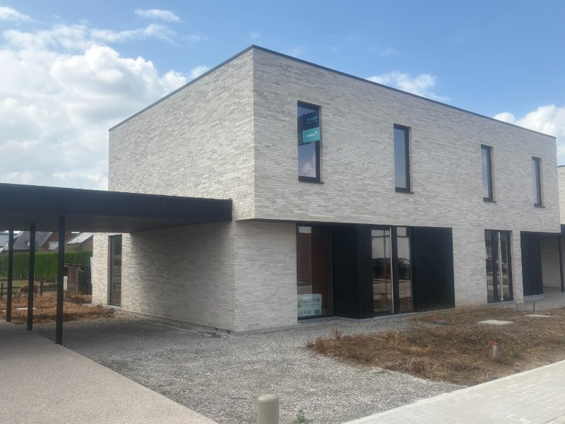 Nieuwbouwwoning met 3 slaapkamers in Wielsbeke - foto 1