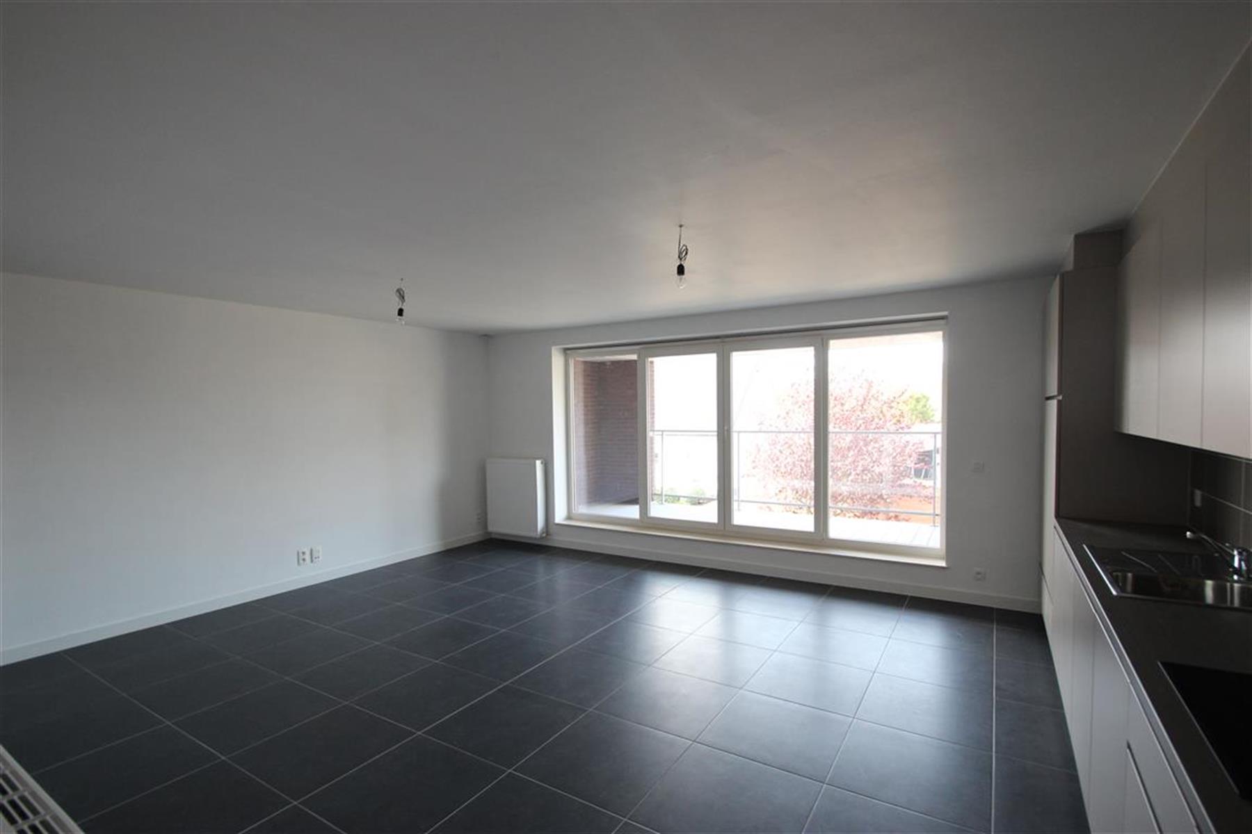 Instapklaar 2 slaapkamer appartement met overdekt terras. - foto 5