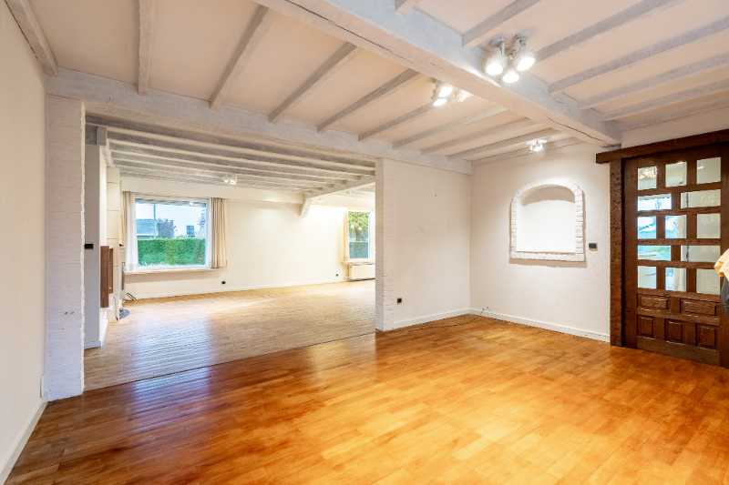 Ruime villa zonder renovatieplicht op topligging! - foto 4