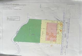 🌿Exclusieve bouwgrond -eventueel met vergunde plannen voor een luxueuze villa – gelegen in een rustige, groene oaseWelkom op een unieke locatie waar...