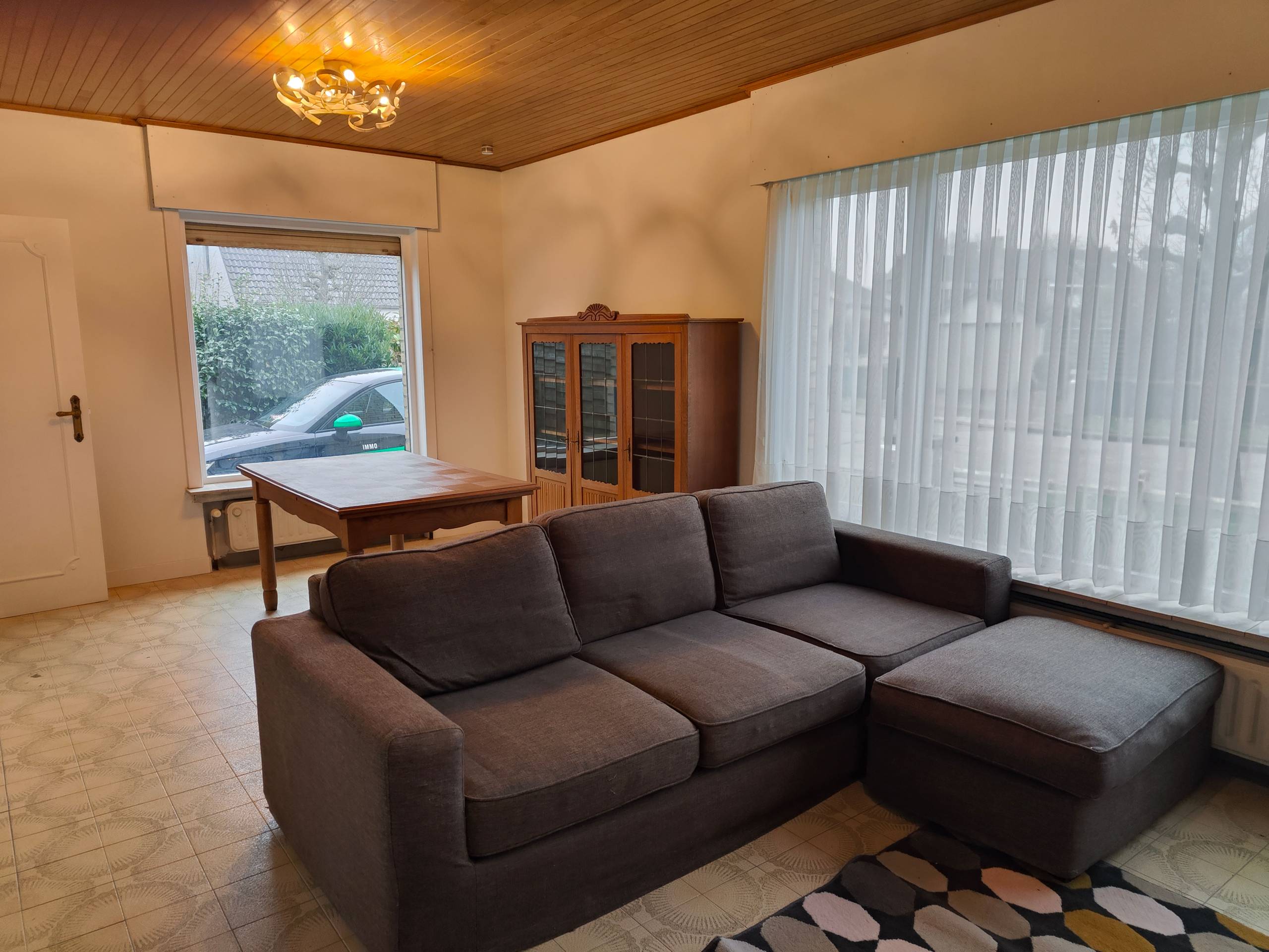 Ruime gezinswoning met 3 slaapkamers te Assebroek. - foto 4