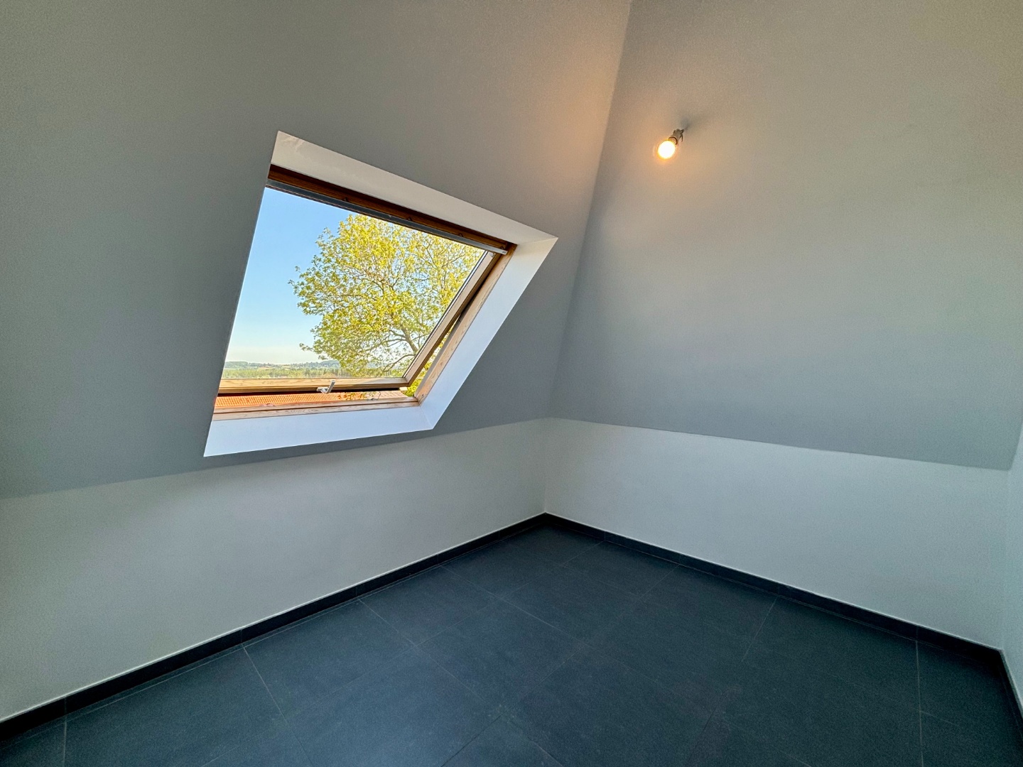 Te huur, energiezuinig 2-slaapkamerappartement met prachtig zicht te Dergneau - foto 5