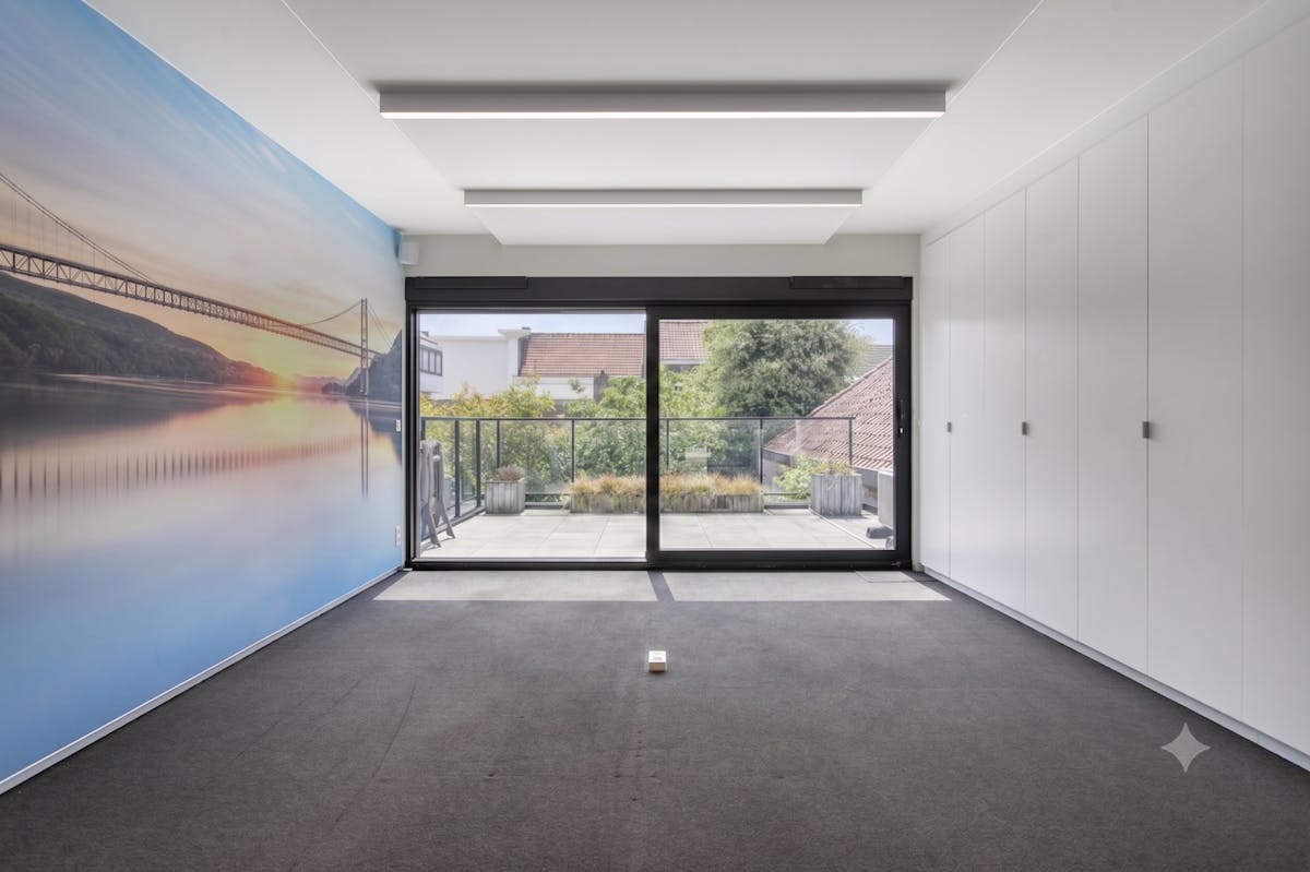 Beautiful duplex apartment (155 m²) with sun-facing terrace - photo 5