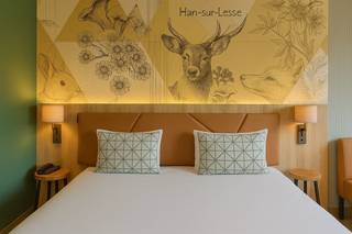 Dit verfijnd ingerichte éénslaapkamer (hotelkamer) bevindt zich in het Mercure Rochefort hotel-resort en combineert stijlvol comfort met...