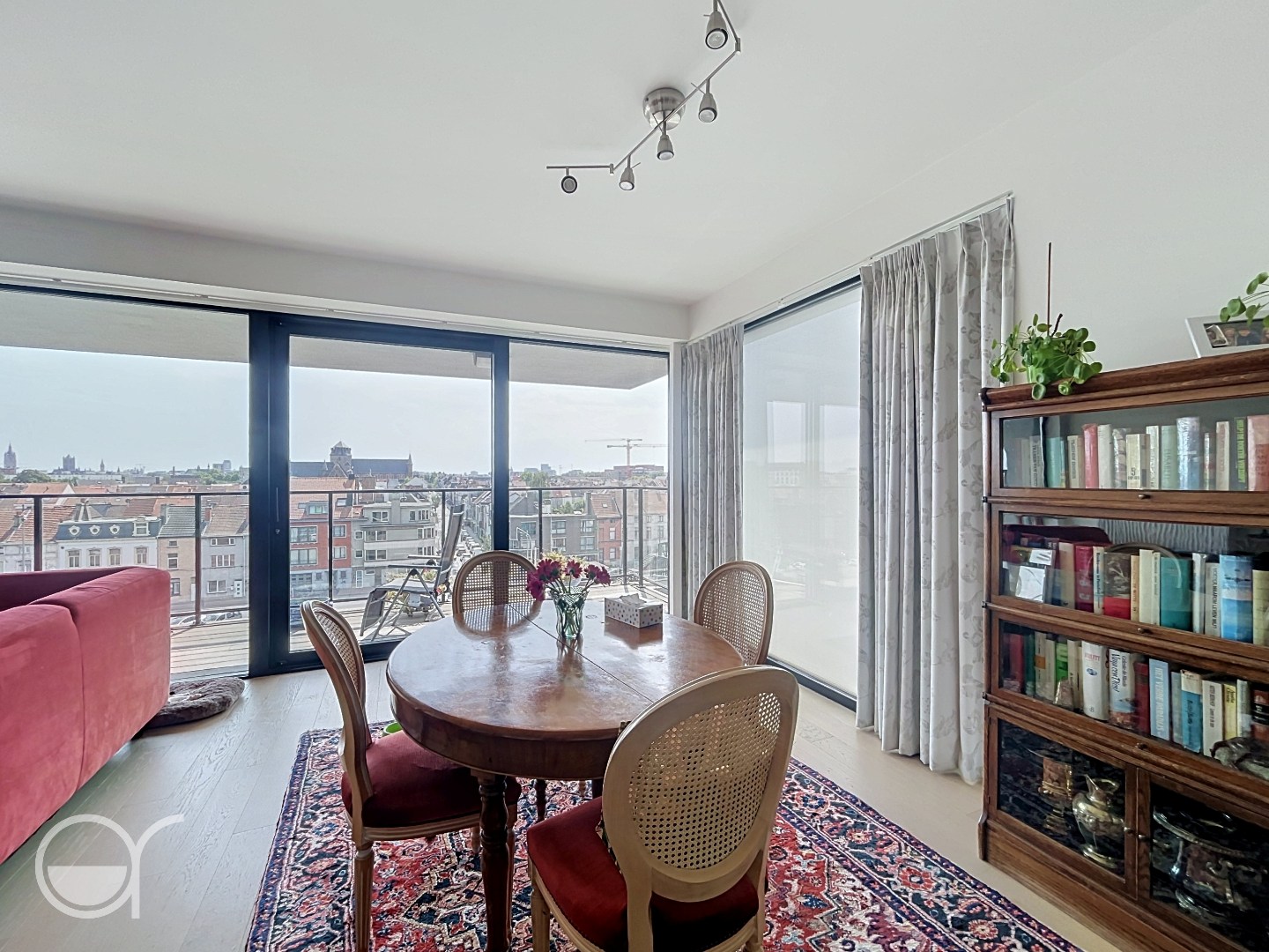 Recent 2 slaapkamerappartement aan de Nieuwevaart - foto 2