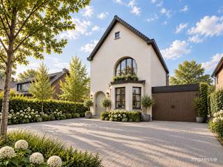 <p>Maison de caractère avec des possibilités de pratique et un potentiel exceptionnel dans un emplacement de choix à Kasterlee<br /><br /> Derrière cette façade élégante se cache une maison étonnamment spacieuse où vivre, travailler et se détendre se fondent harmonieusement. Grâce à un agencement bien pensé, des espaces de vie généreux et des possibilités polyvalentes, cette propriété représente une opportunité unique pour les familles, les indépendants et les amoureux de l'espace.<br /><br />En entrant dans la propriété, vous êtes immédiatement accueilli par un hall d'entrée impressionnant avec un escalier de caractère et une ligne de vue exceptionnelle qui se prolonge dans la profondeur de la maison. Cette expérience ouverte crée immédiatement un sentiment d'espace et de lumière.<br />À l'avant se trouve une pièce séparée qui se prête parfaitement à un cabinet, un bureau ou une profession libérale. De plus, la maison se déploie en un espace de vie généreux, complété par un salon cosy ou une salle polyvalente qui permet de nombreux remplissages.<br />La cuisine ouverte à vivre est le cœur de la maison. Grâce à son agencement spacieux, à son îlot de cuisson et à ses sièges intégrés, elle est l'endroit idéal pour se réunir en famille et entre amis. A l'extérieur, vous profiterez de deux terrasses spacieuses qui, ensemble, constituent une excellente base pour créer un beau jardin profond, où la tranquillité, l'intimité et la vie en plein air sont essentielles.#Au premier étage, la propriété dispose de deux chambres spacieuses, d'une salle de bains élégante, d'une pièce séparée qui pourrait idéalement servir de dressing ou de salle de chaussures, d'une salle de livres confortable et d'une agréable terrasse sur le toit où vous pourrez profiter de l'extérieur en toute tranquillité.<br /><br />L'étage mansardé offre également la possibilité de créer deux chambres supplémentaires, ce qui permet à la propriété d'évoluer sans effort avec vos besoins de vie.#Enfin, la propriété dispose d'un garage, d'un carport et de pas moins de trois places de parking privées.<br />NewLine#Tricks in a row :<br />- Cabinet ou bureau à domicile<br />- Volumes habitables étonnamment spacieux<br />- Cuisine ouverte avec coin salon<br />- Salon supplémentaire ou salle polyvalente<br />- Sous-sol et grands espaces de rangement<br />- Deux terrasses avec possibilité d'un grand jardin<br />- Salle de livres et terrasse sur le toit<br />- Possibilité de 4 chambres grâce à l'étage mansardé<br />- Garage, carport et 3 places de parking privées<br />- Emplacement convoité à Kasterlee<br /><br />Une maison qu'il est impossible d'apprécier pleinement de l'extérieur. Ici, vous découvrirez l'espace, le confort et les possibilités qui se déploient pas à pas. Une visite vous surprendra sans aucun doute.</p>