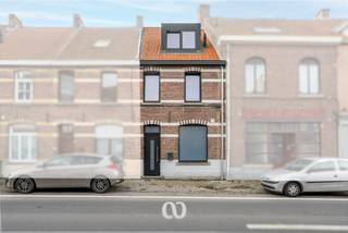 Ben jij op zoek naar een kwalitatief gerenoveerde woning met een onderhoudsvriendelijke zuid-west gerichte tuin én drie volwaardige slaapkamers...