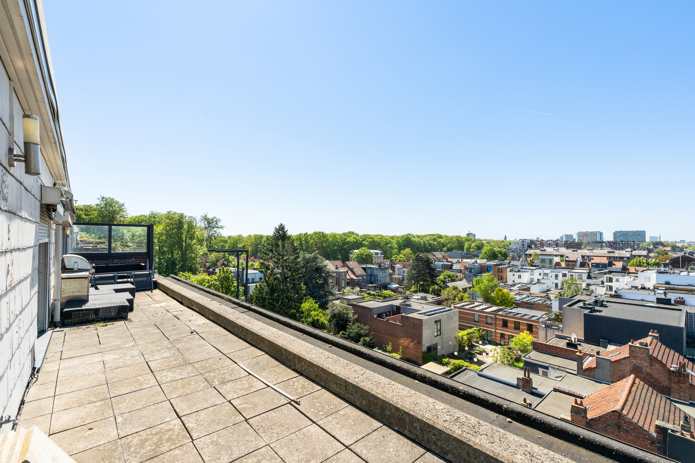 Ruim dakappartement met panoramisch uitzicht - foto 4