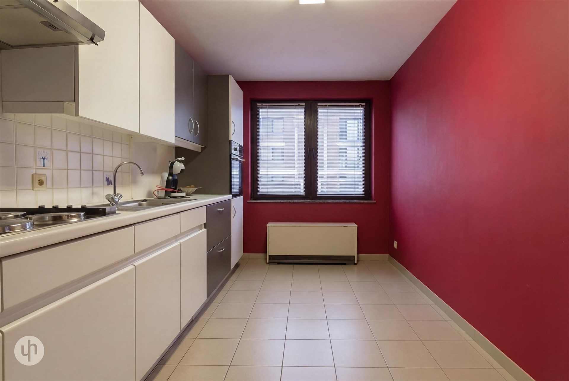 Gelijkvloersappartement met drie slaapkamers en garage - foto 4