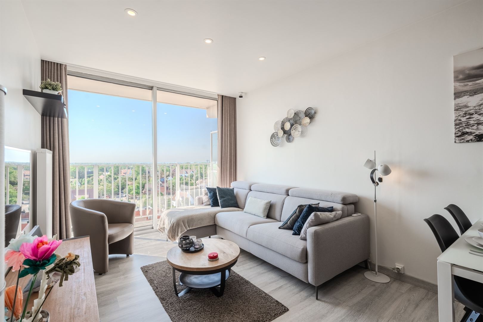 Ruim vernieuwd appartement zuidgericht met unieke zichten - foto 4
