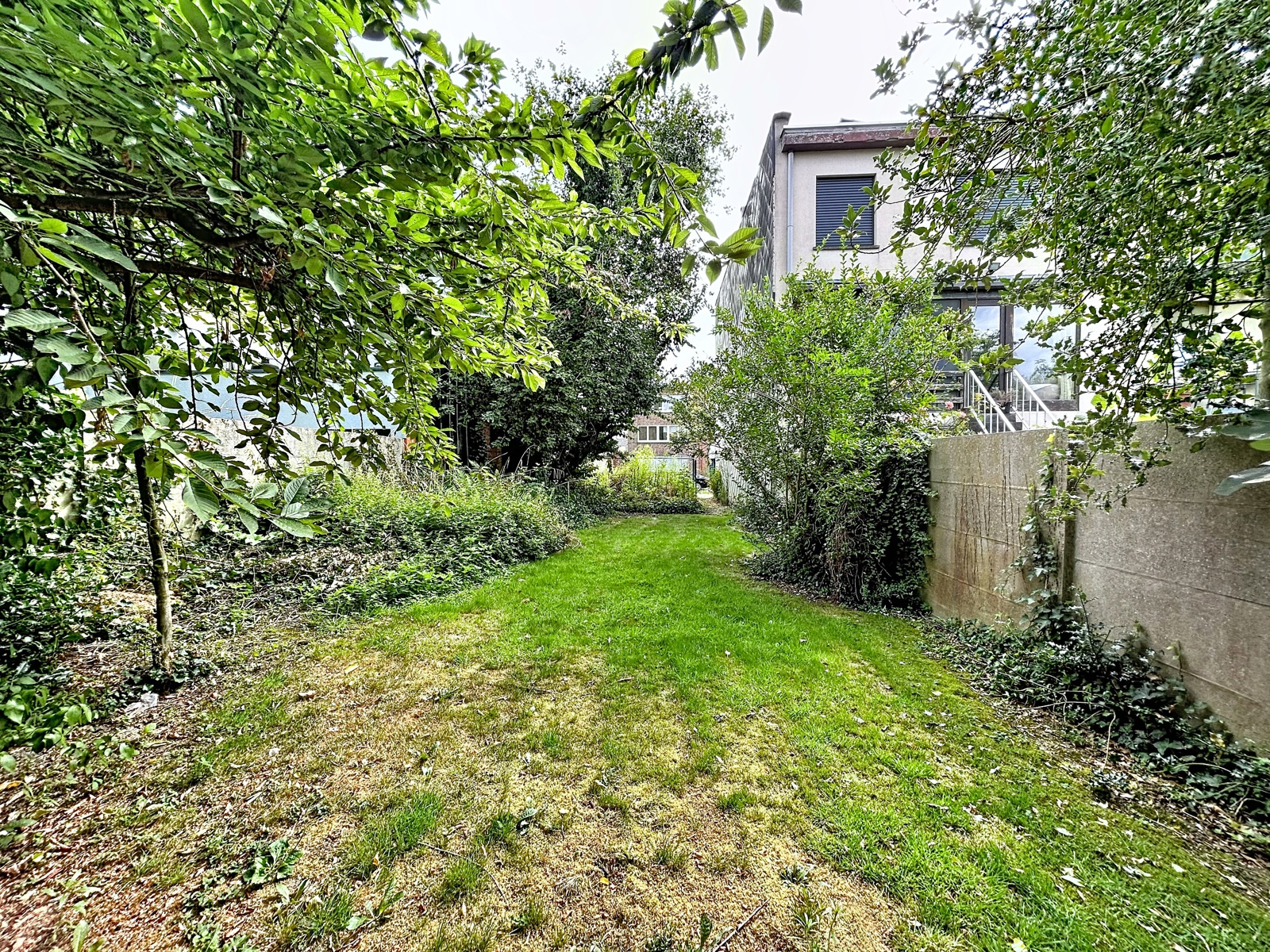 BOUWGROND VOOR GESLOTEN BEBOUWING IN DOODLOPENDE STRAAT - foto 4