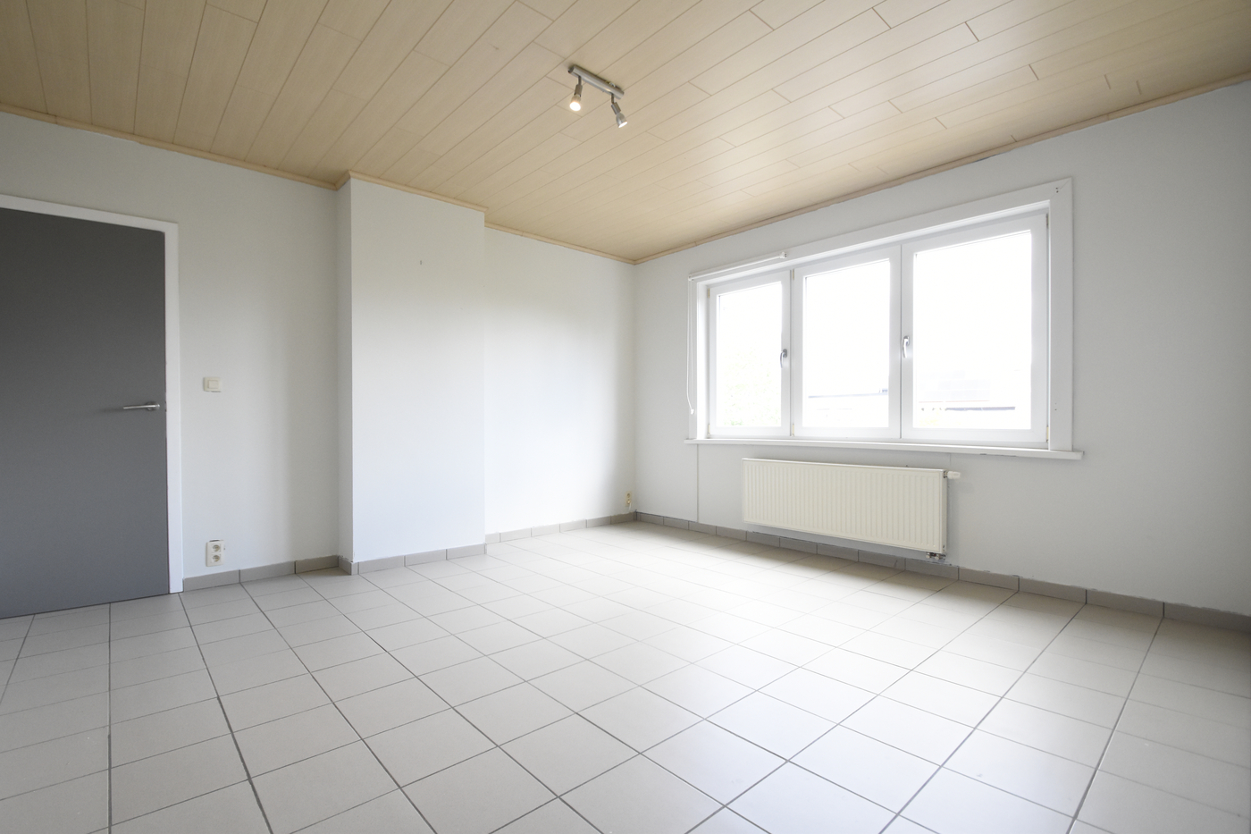 Centraal gelegen appartement met autostaanplaats - photo 5