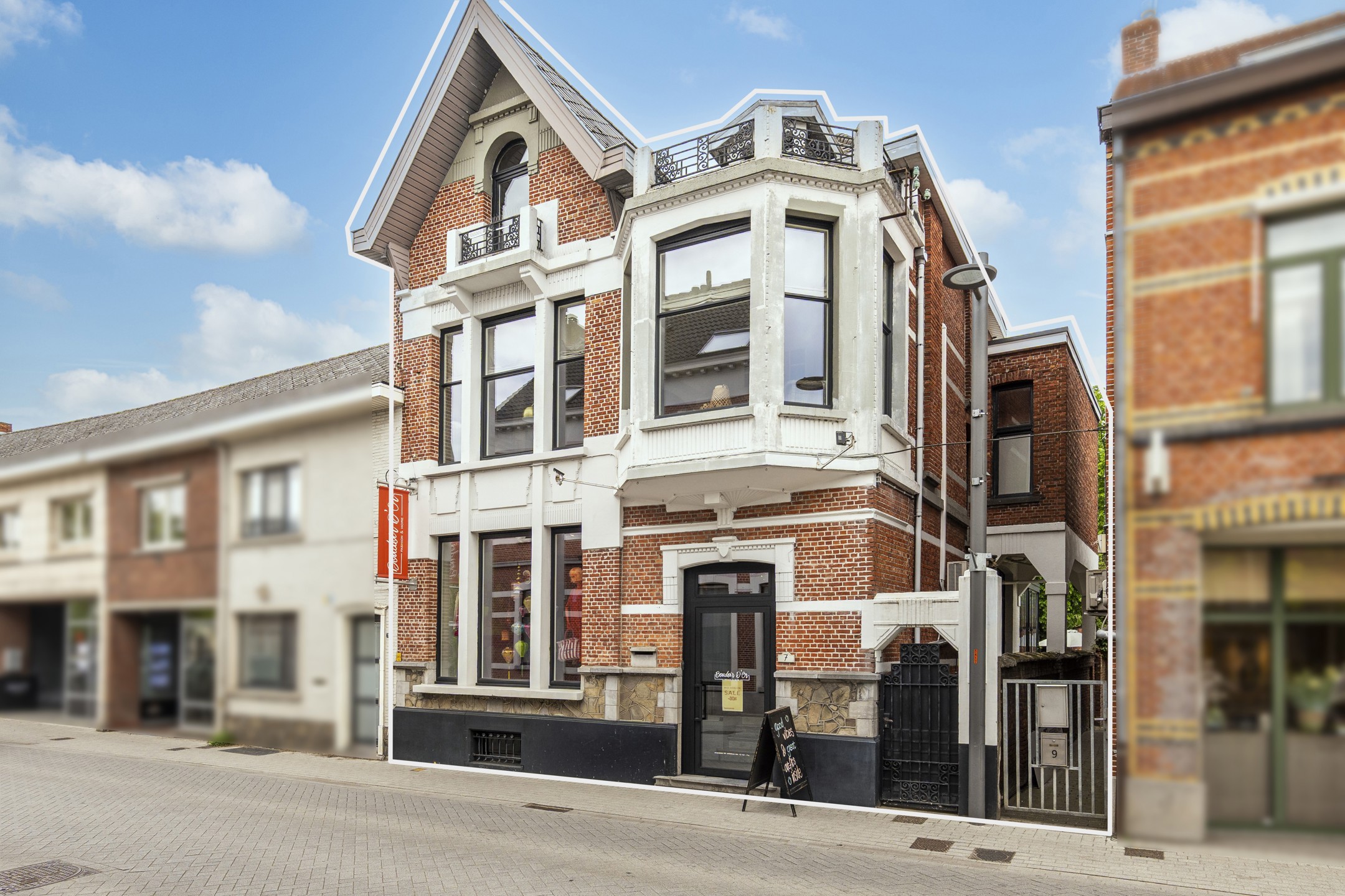 Karaktervolle woning met tuin en parking in Kasterlee - foto 1