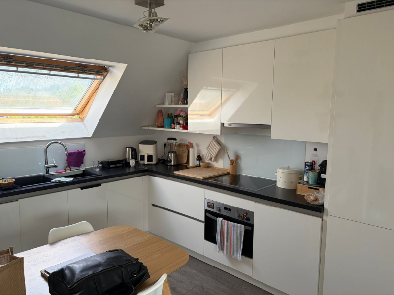 Instapklaar dakappartement met 1 SLK, garage & Z-terras 21m2 - foto 4